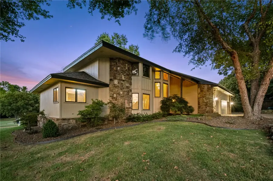 4401 Bogey Drive, Springdale, AR 72764 - #2