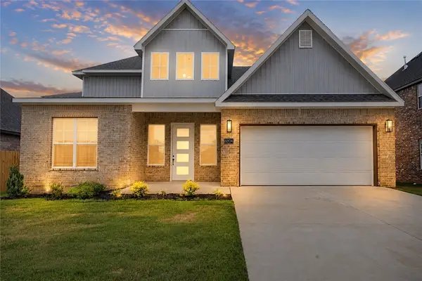 6804 SW Orange Avenue, Bentonville, AR 72713