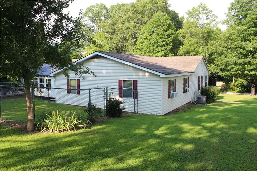 1002 N Robinson, Harrison, AR 72601 - #3