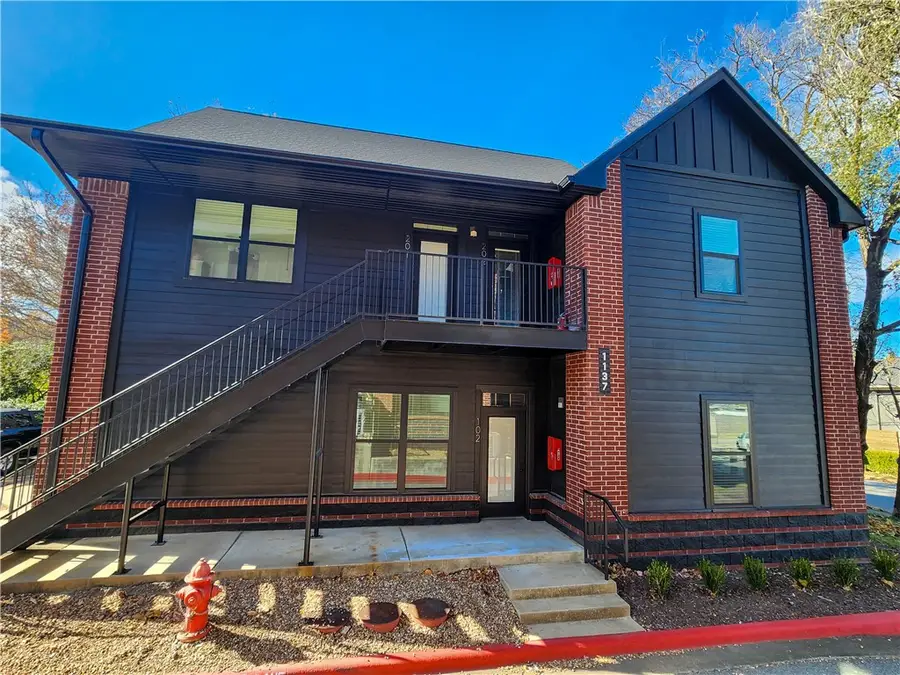 1137 N Leverett Avenue #101, Fayetteville, AR 72703 - #3