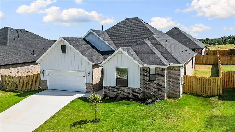 1511 Lookout Lane, Cave Springs, AR 72718 - #2