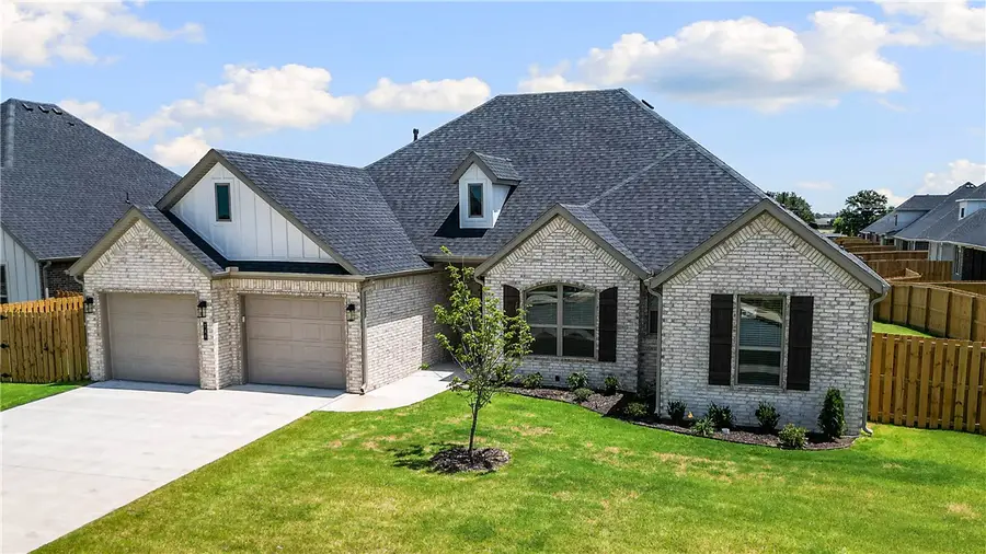 748 Jenison Road, Tontitown, AR 72762 - #2