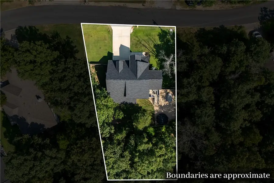 2 Rettendon Lane, Bella Vista, AR 72714 - #2