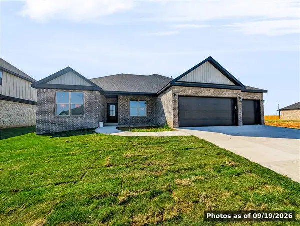 7699 Scenic Valley Avenue, Springdale, AR 72762