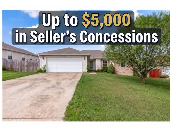 215 Elizabeth, Huntsville, AR 72740
