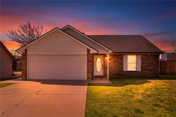 2702 W Margaret Street, Rogers, AR 72756