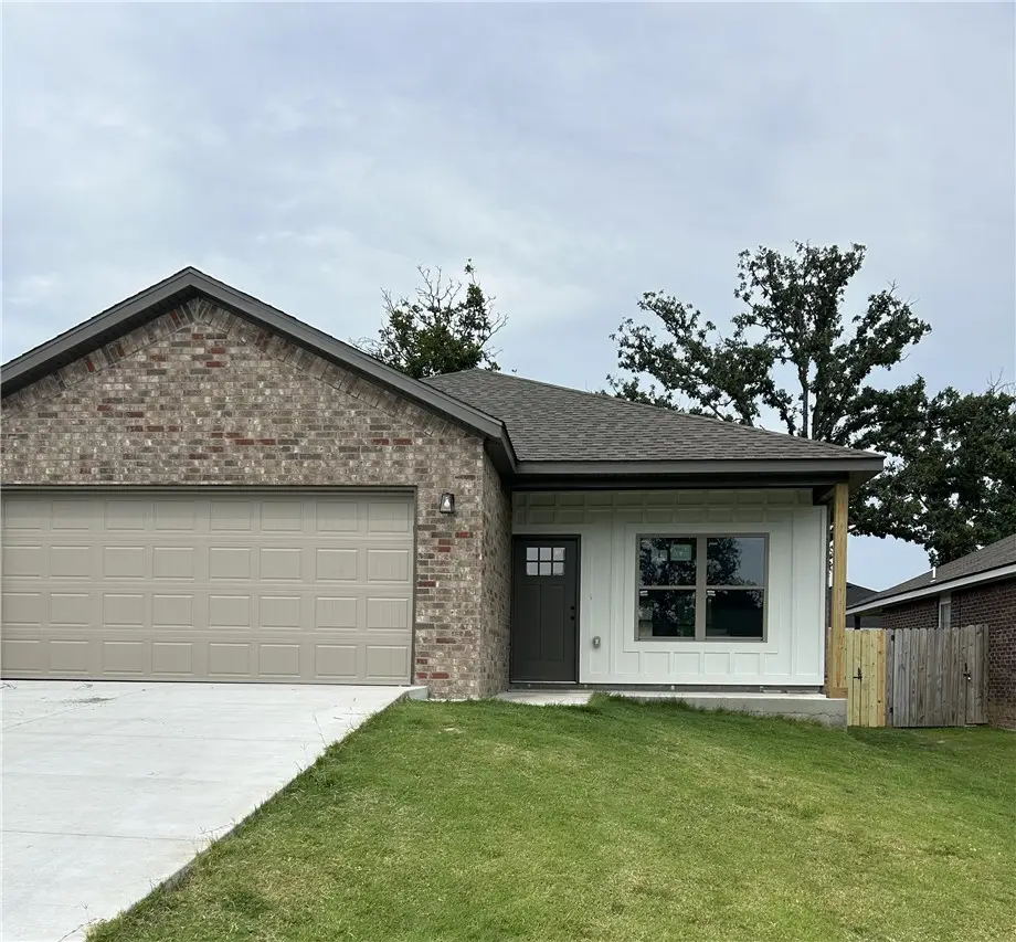 975 Snyder Springs Loop, West Siloam Springs, OK 74965 - #1