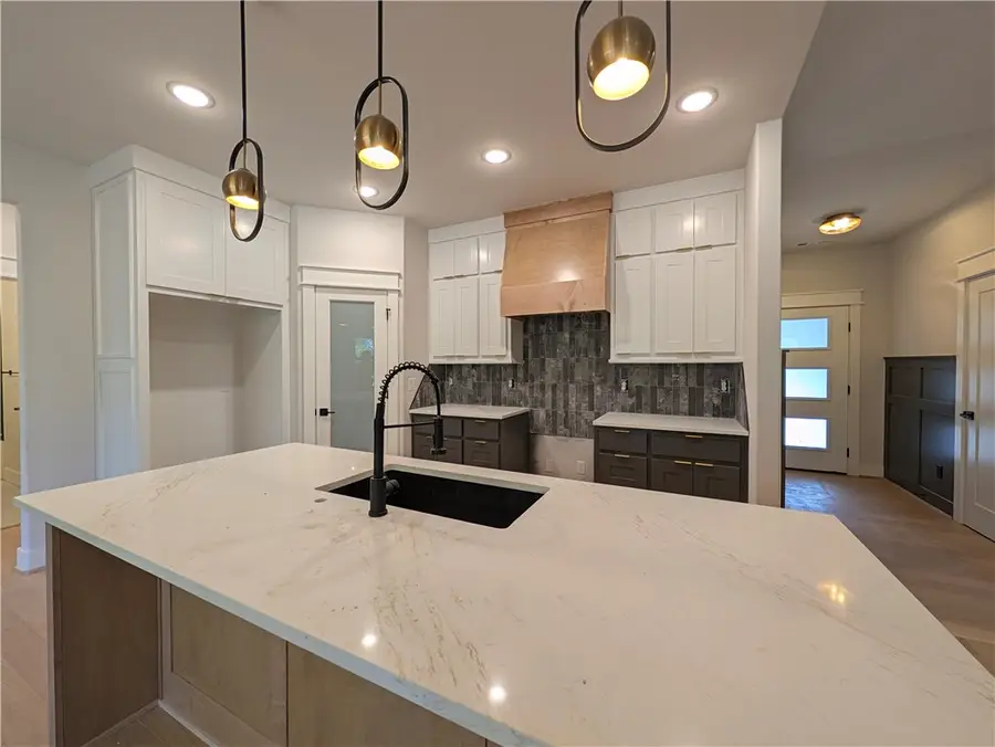 4 Constance Circle, Bella Vista, AR 72714 - #2