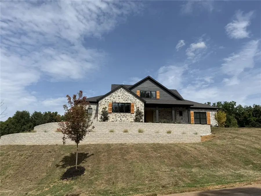 586 Winding Spring Drive, Fayetteville, AR 72703 - #2