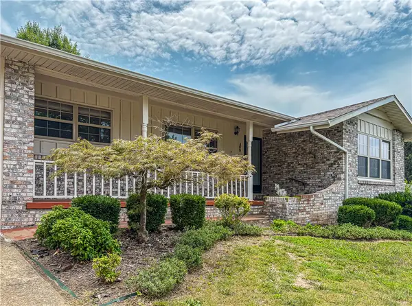 409 Skyline Drive, Harrison, AR 72601