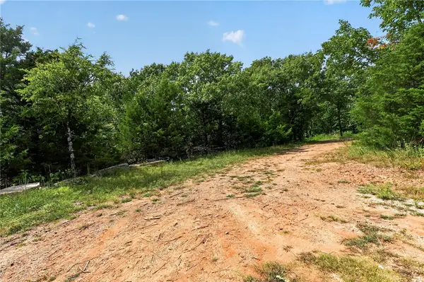 14295 Blue Mountain Road, Prairie Grove, AR 72753