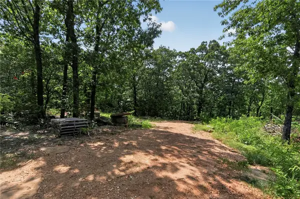 14315 Blue Mountain Road, Prairie Grove, AR 72753