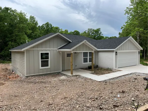 3451 Madison 8270, Huntsville, AR 72740