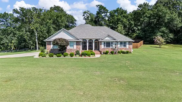 922 Waterfront Road, Alma, AR 72921