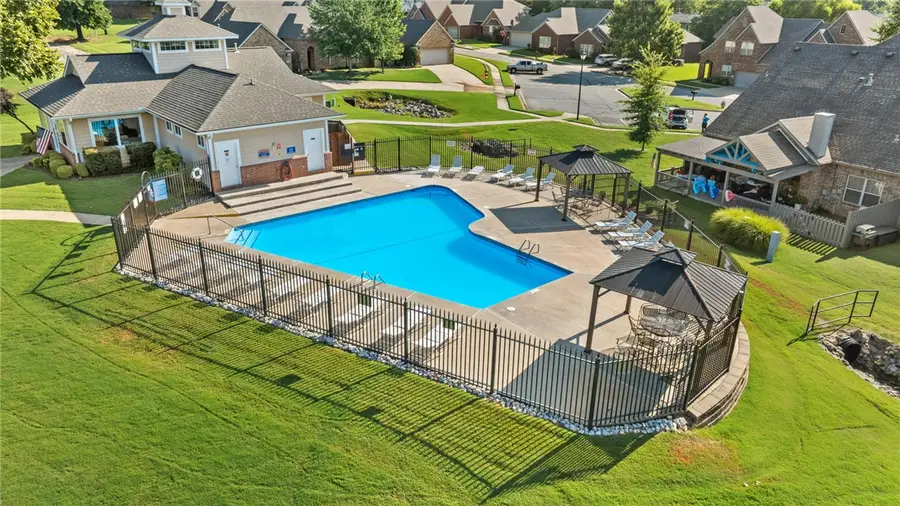 4177 N Meadow View Drive, Fayetteville, AR 72703 - #3