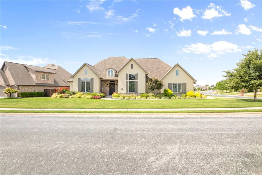 500 Oakleaf Trail, Centerton, AR 72719 - #2