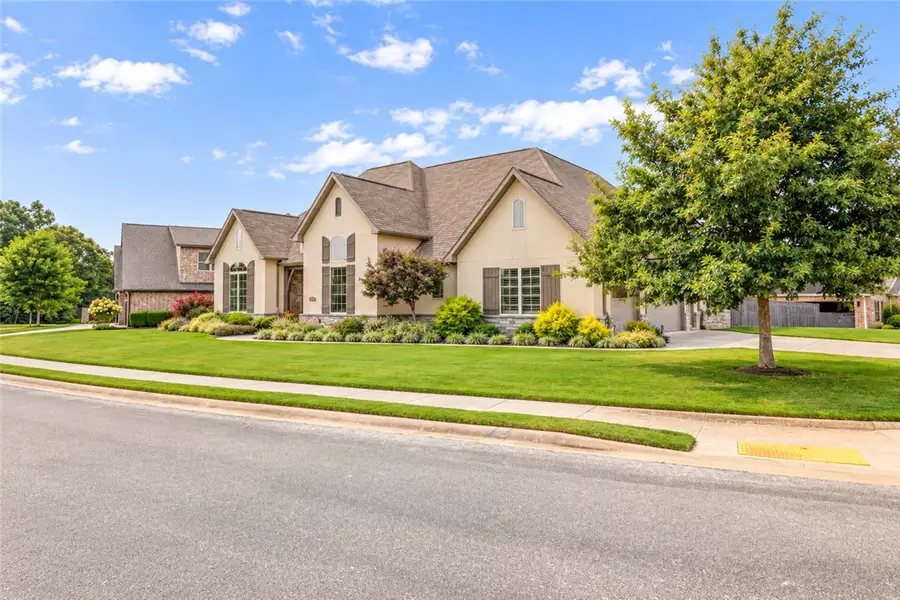 500 Oakleaf Trail, Centerton, AR 72719 - #3