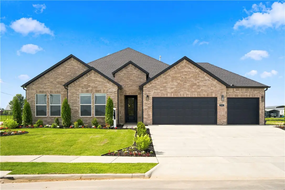 472 Renley Street, Tontitown, AR 72762 - #1
