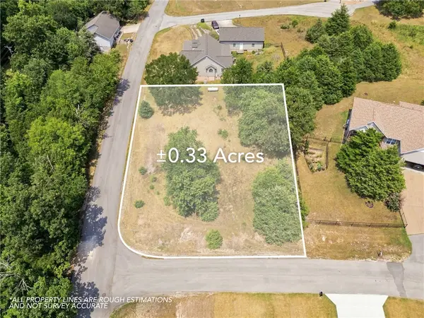 Silver Spur Lane, Holiday Island, AR 72631