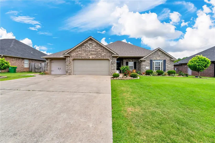 3956 Glenbrook Loop, Springdale, AR 72764 - #3