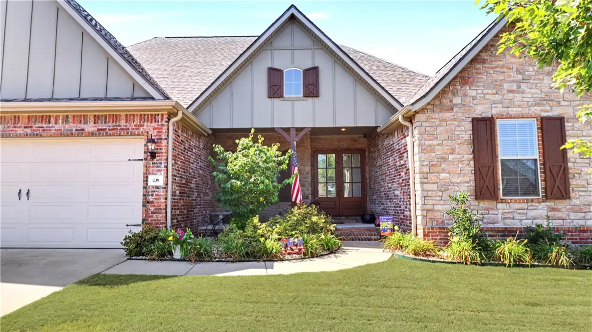 439 Penzo Avenue, Tontitown, AR 72762 - #1