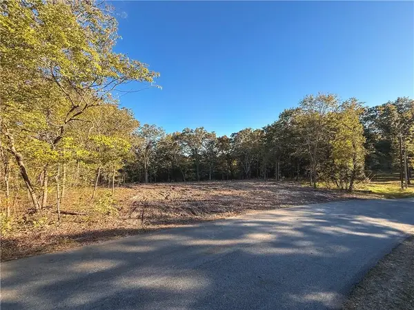 13732 Spring Road, Bentonville, AR 72712
