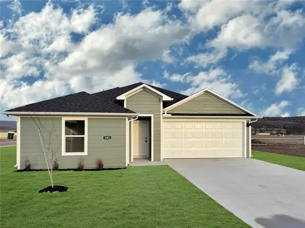 851 Sagely Street, Prairie Grove, AR 72753