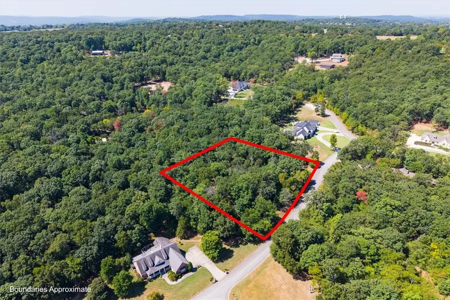 3820 N Bridlewood Drive, Springdale, AR 72764 - #3