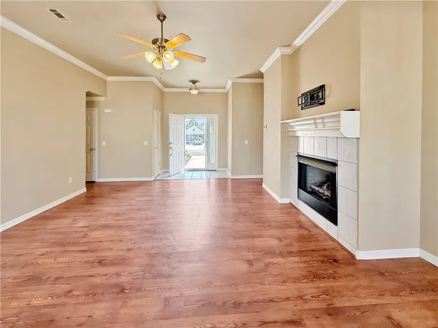 910 SW Cheyenne Drive, Bentonville, AR 72712 - #3