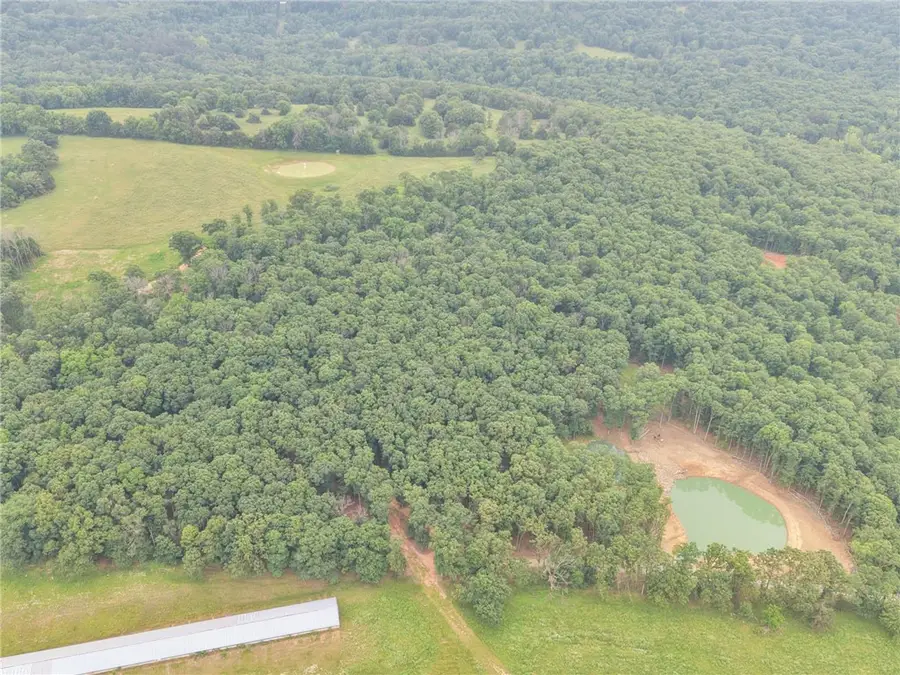 000 Madison 2220, Huntsville, AR 72740 - #2