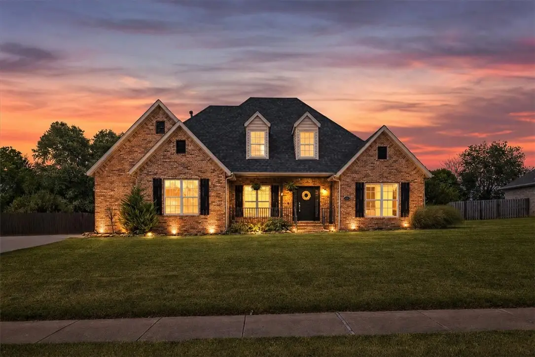 985 Aylesbury Lane, Cave Springs, AR 72718 - #1