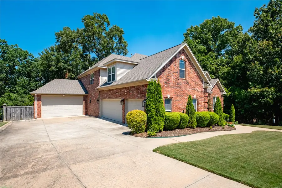 136 Manitou Drive, Maumelle, AR 72113 - #3