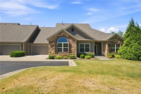 2400 SW Sierra Terrace, Bentonville, AR 72713