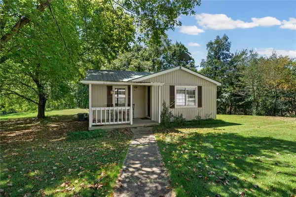 17119 Highway 16, St Paul, AR 72760
