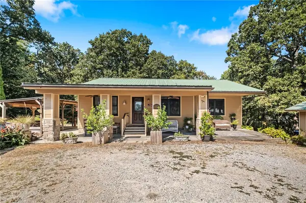 2271 Mally Wagnon Road, Fayetteville, AR 72701