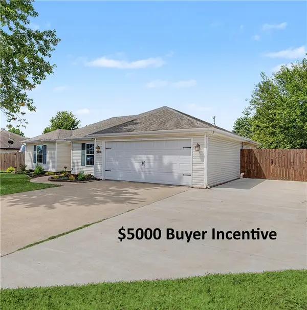 104 N Michael Street, Lowell, AR 72745