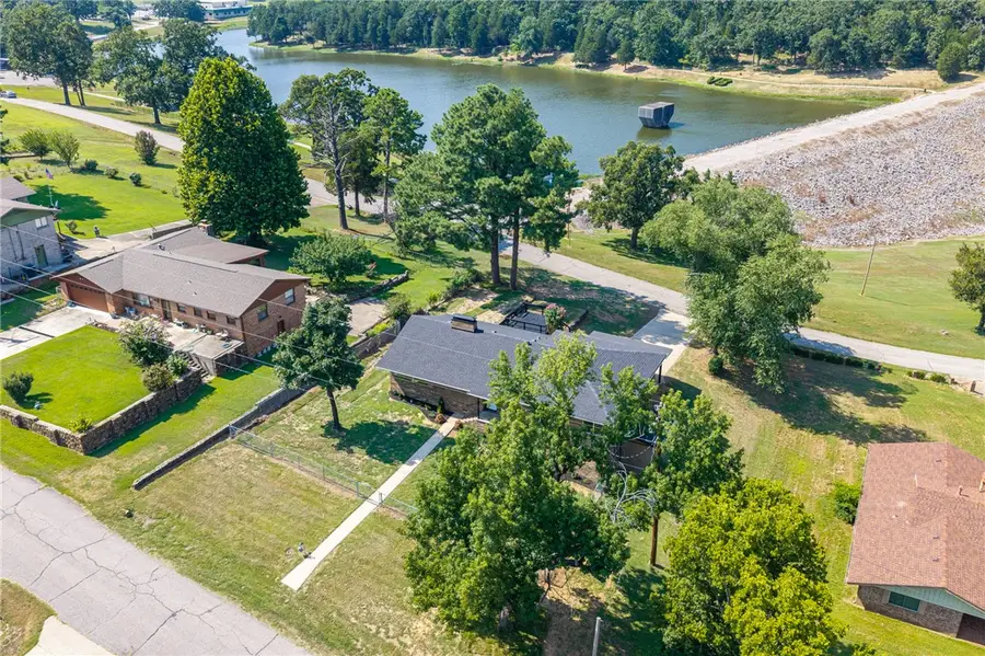 1803 Parkview Street, Van Buren, AR 72956 - #2