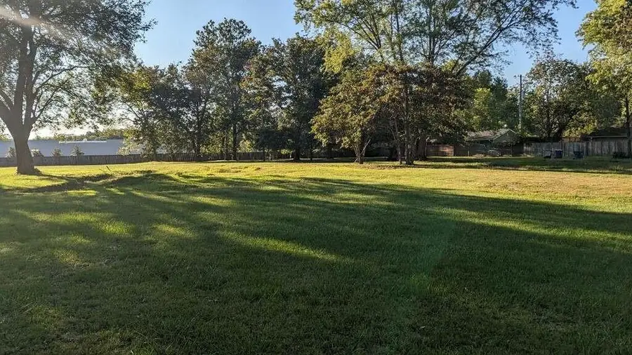 809 NW 8th Street, Bentonville, AR 72712 - #2