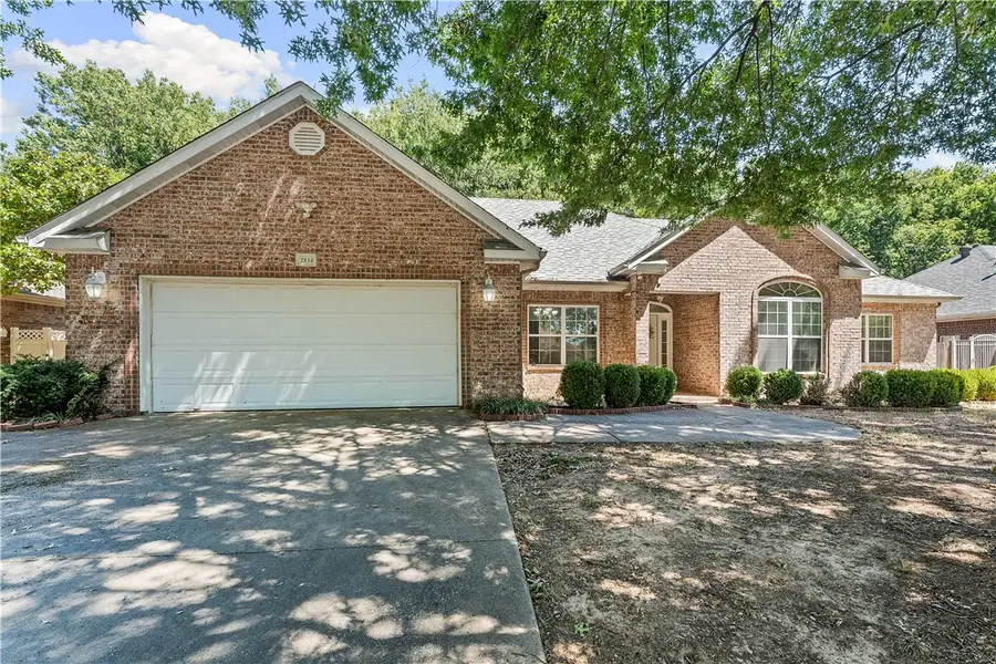 2834 N Quail Creek Drive, Fayetteville, AR 72703 - #2