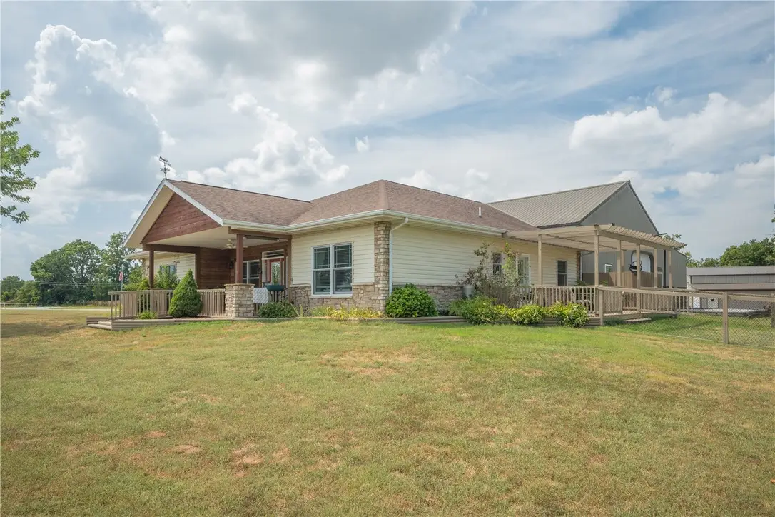 8708 Farm Road 2140, Cassville, MO 65625 - #1