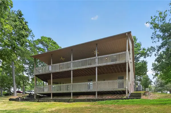 41 Village Road, Rogers, AR 72756