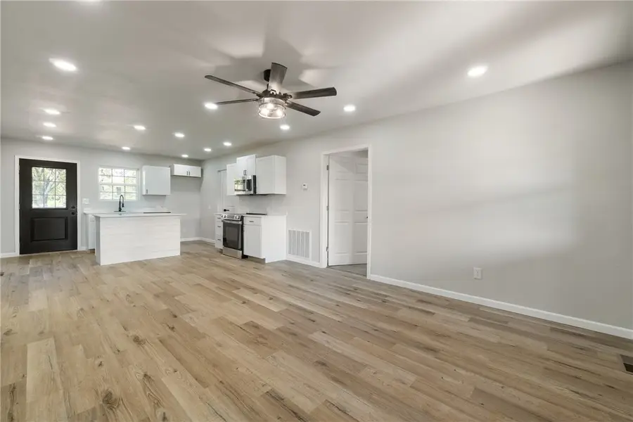313 E 3rd Street, Lamar, AR 72846 - #3