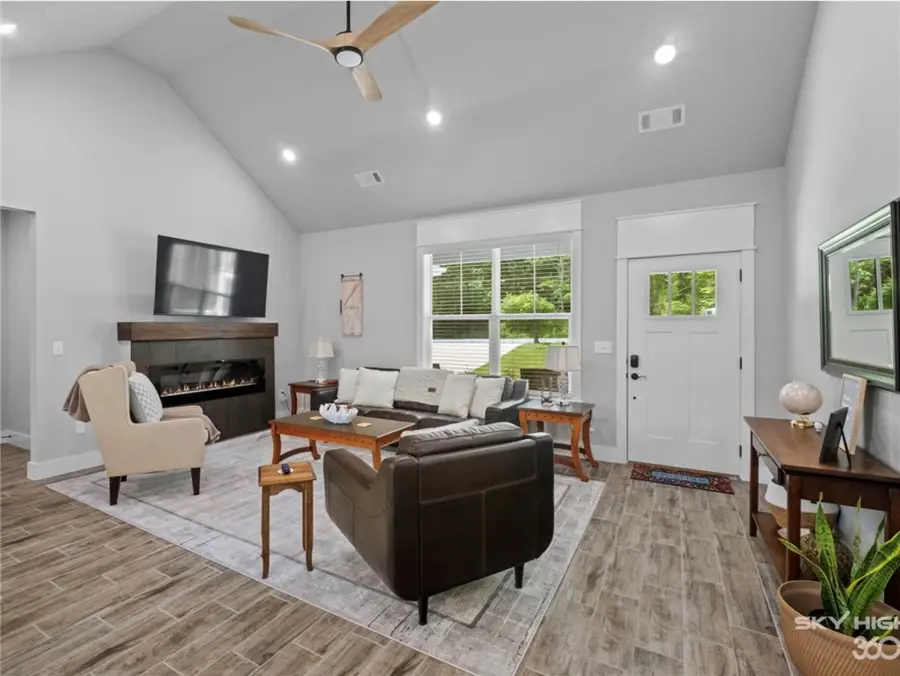 73 Wandsworth Drive, Bella Vista, AR 72715 - #3