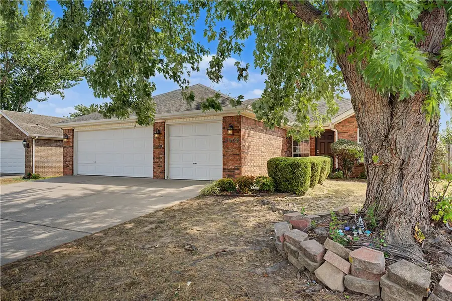 3909 SW Moline Avenue, Bentonville, AR 72712 - #3