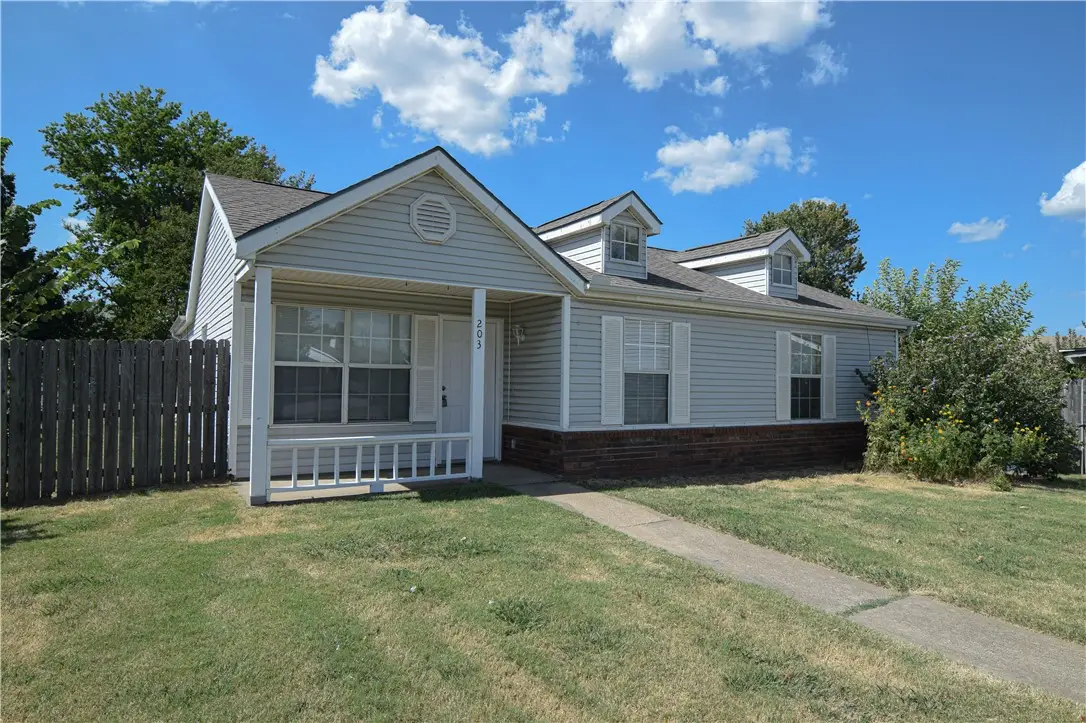 203 SE 16th Street, Bentonville, AR 72712 - #1