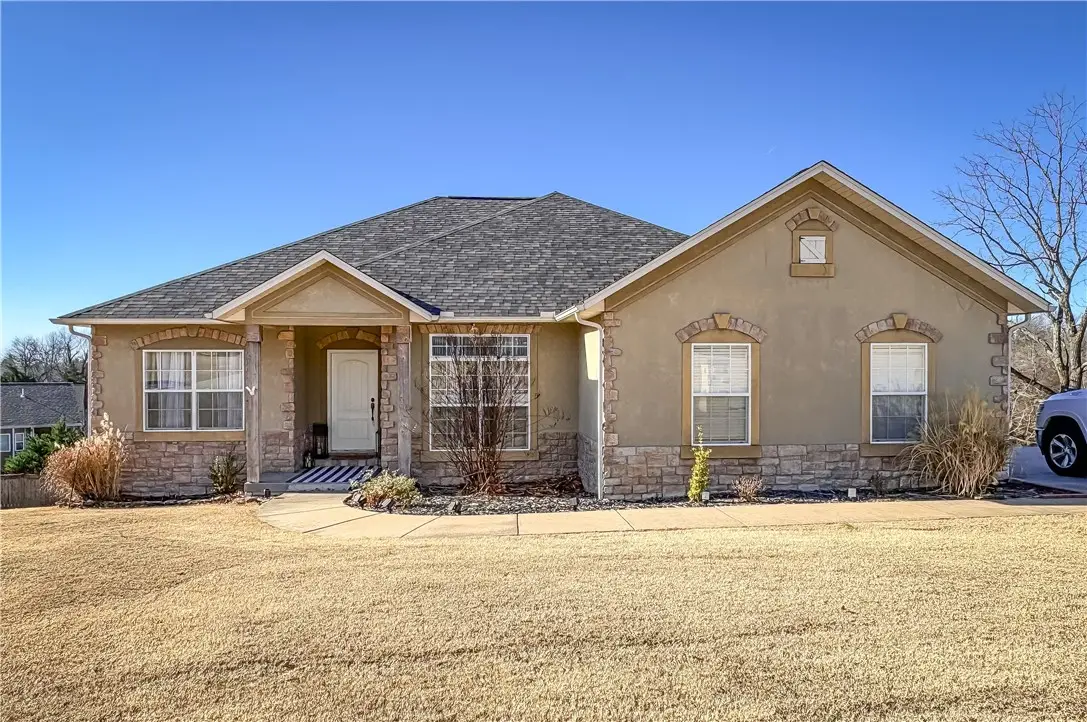 1220 W Holt Avenue, Harrison, AR 72601 - #1