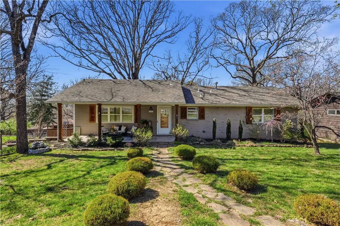 1617 W Shadowridge Drive, Fayetteville, AR 72701 - #1