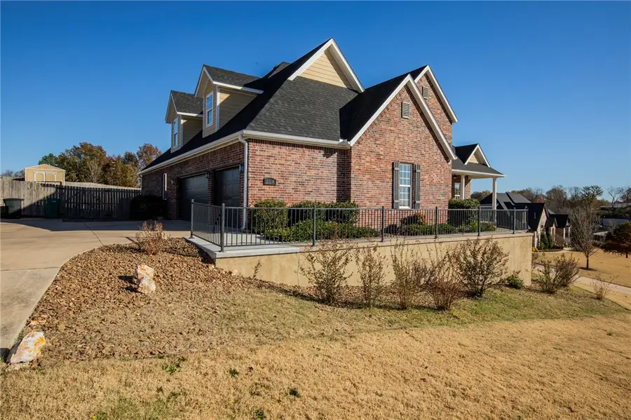 294 Arlington Way, Tontitown, AR 72762 - #2