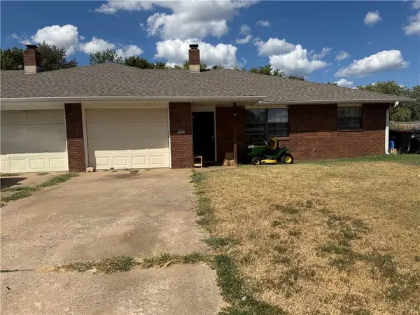 3696 Green Acres Road, Springdale, AR 72764