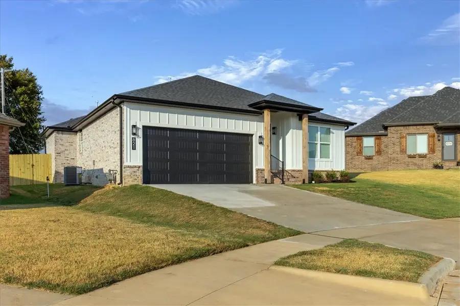 821 Pinnacle Street, Prairie Grove, AR 72753 - #3
